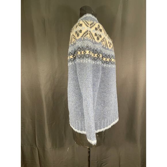 Vintage Woman's Eddie Bauer Legend Wool Sweater, Blue Fair Isle Medium - Picture 5 of 6